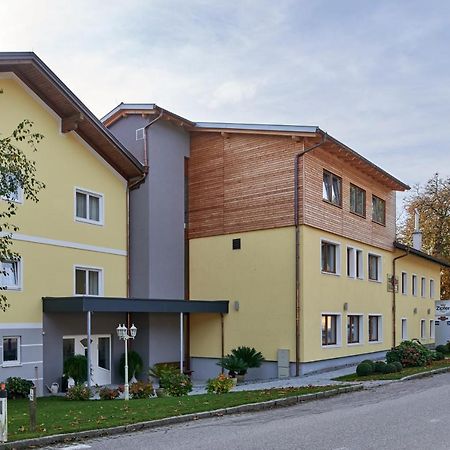 Hotel Gasthof-Strasser Tumeltsham Ngoại thất bức ảnh